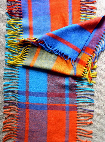 Side-fringed scarf