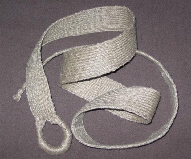 Tablet-woven belt